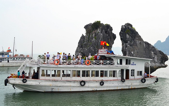Hạ long bay 1 ngày 4 tiếng